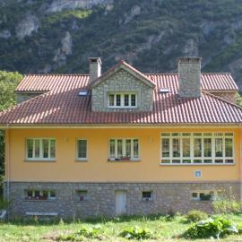Viesnīca Hotel L'Ablana pilsētā Pola de Somjedo