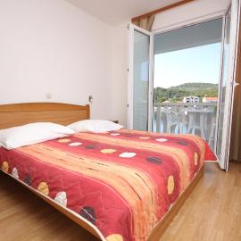 Double Room Zaglav 8144b