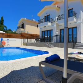 Villa Ernica, hotel u gradu Lyso