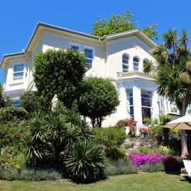 Trafalgar House