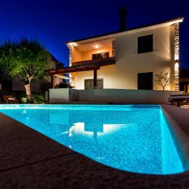 Holiday Home Villa Pula