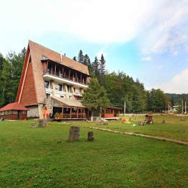 Pensiunea Rasnoava, hotel u gradu 'Predeal'