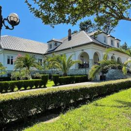 Laguna Hotel, hotel i Ureki