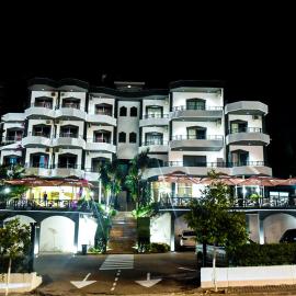 Privé City Hotel, hotel di Sarandë