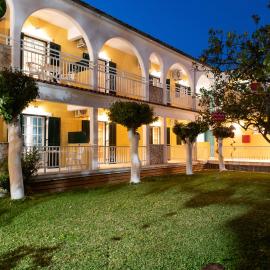 Domus Alta, hotel Cilivíben