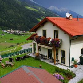 Chalet Olympia, hotelli kohteessa Neustift im Stubaital