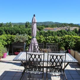 Maison de ville historique dans la Haute Ville -, hotel in Vaison-la-Romaine