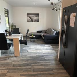 Appartement RDC calme en hyper centre-ville, hotell i Digoin