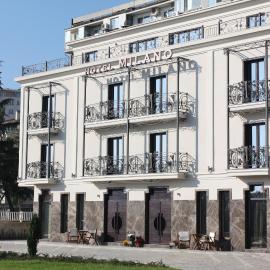 Milano Hotel、ブルガスのホテル