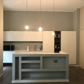GuestHost - Casa Raffaella, moderno bilocale vicino al San Raffaele, hotel u gradu Segrate