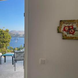 Hector -Sweet home with a beautiful view – hotel w miejscowości Agía Marína