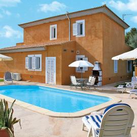 Holiday Home Sa Coma by Interhome, hotel i Sa Coma