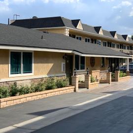Walnut Inn & Suites West Covina, hotell i West Covina
