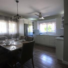Viesnīca Single-Family Home With Gated Tropical Yard pilsētā Roatana