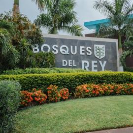 Casa LU~NA hermoso alojamiento en privada, hotel en Culiacán