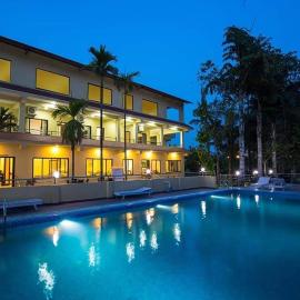 Hotel Rainforest, ξενοδοχείο σε Sauraha