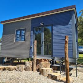 Tiny Home - Bluebird, hotell i Hartley