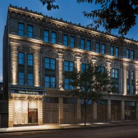 Opera House Hotel, hotel sa Bronx