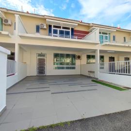 Spacious Family House at Desaru Harmonia 2, hotel in Desaru