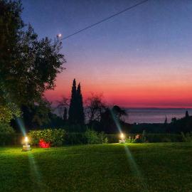 Artolithia Apartments, hotel en Riza