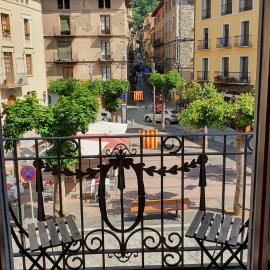 EL MUSSOL DE LA VILA Camprodon, balconets amb vistes a la plaça