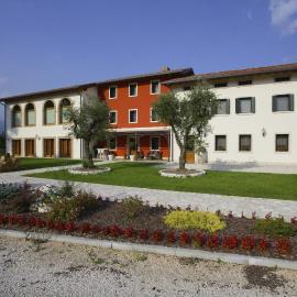 Le Favole Agriturismo, hotel Sacilében