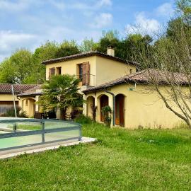 Villa de la croix de la main, hotel em Veyrignac