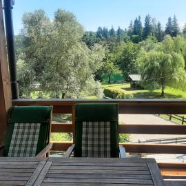 Riverside Vacation House Mrežnica, hotel i Donji Zvečaj