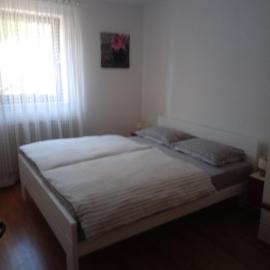 V klancu, hotell i Dekani