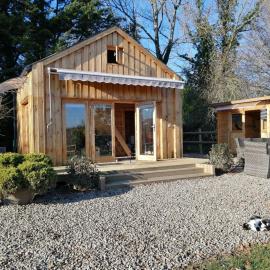 Lodge Domaine de Kerolivier、Plogonnecのホテル