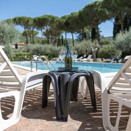 GuestHost - Dolce Far Niente Apartment with pool & parking