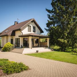 Guesthouse Vetras viesu māja Vētras, hotel in Trenči
