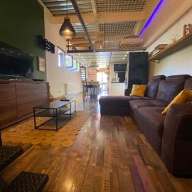 Gîte du Silo Loft atypique ,Tournesol , spa&piscine couverte, viešbutis mieste Toucy