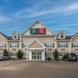 Quality Inn & Suites Auburn I-95, hotel em Auburn