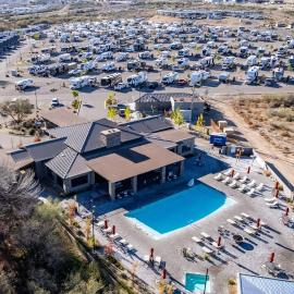Verde Ranch RV Resort, hotelli kohteessa Camp Verde