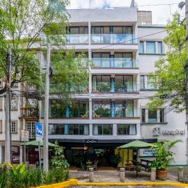 HOTEL LUCA