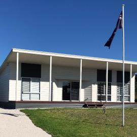 Kangaroo Pause Holiday home at Clayton Bay, hotel a Clayton Bay