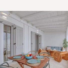 GARBIS HOUSE ( Antiparos Main Street )