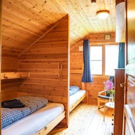 Guesthouse / Huskyfarm Innset, hotel en Innset