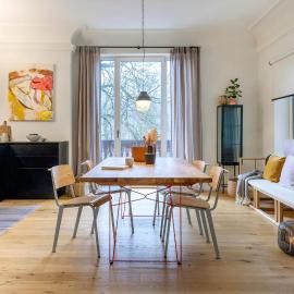 Design-Apartment mit Terrasse & Abendsonne I 71 m2 in alter Villa im Almtal I Parkplatz inklusive