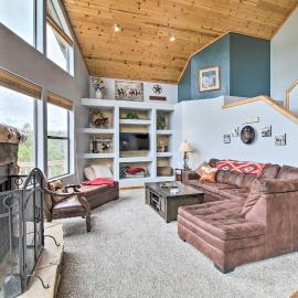 Secluded Show Low Home Near Hiking Trails!, hotel in Show Low