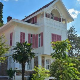 Noya Köşk Otel, hotel di Adalar
