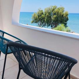 Mini Villas Avra, hotel a Keratokampos