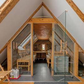Großes Ferienhaus mit Sauna, Grill, Garten, Kaminofen - Zum Kuckuck, hotel in Schonach