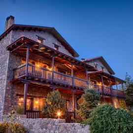 Pera Alonia Guest House, Hotel in Kato Trikala Korinthias