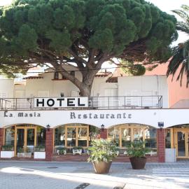 Hotel la Masia, hotel v destinácii Portbou