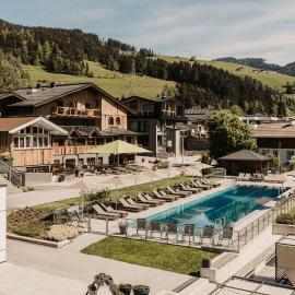 Hofgut Wagrain Apartment & Lifestyle Resort، فندق في واغراين