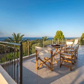 MARFAIA - Villa by the sea, hotel di Áyioi