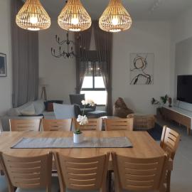 A designed penthouse- Paradise by the sea, hotel in Nahariyya