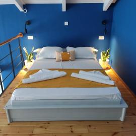 THE LOFT PROJECT Center City F, hotelli kohteessa Aigio